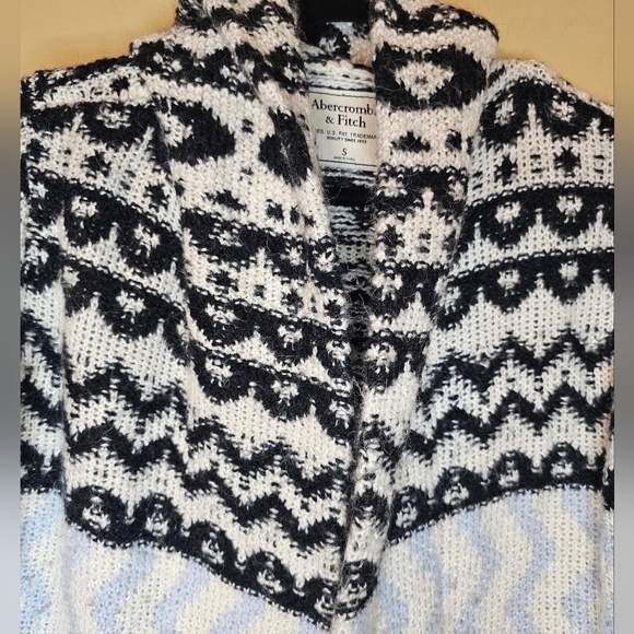 ABERCROMBIE & Fitch Wool and Alpaca blend mixed print sweater Size Small - Picture 2 of 9